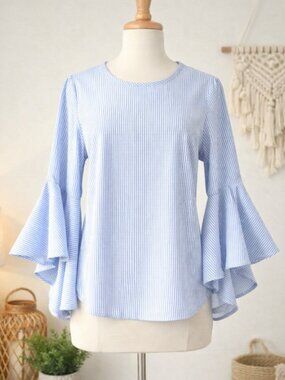 Roommates Blue Stripe Bell Sleeve Top M Coastal Chic Preppy Minimalist Office